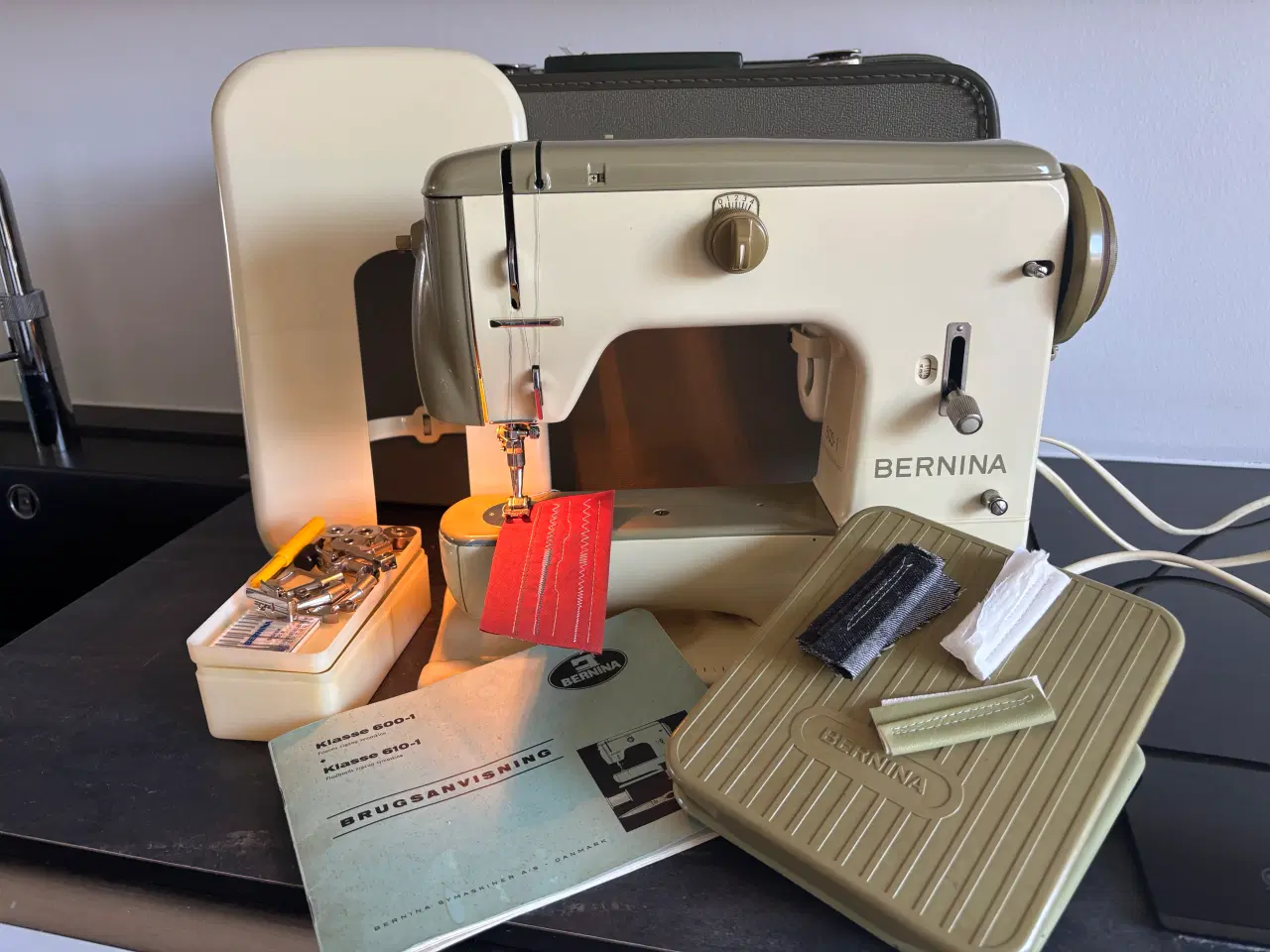 Billede 1 -  Bernina 600-1 symaskinen 