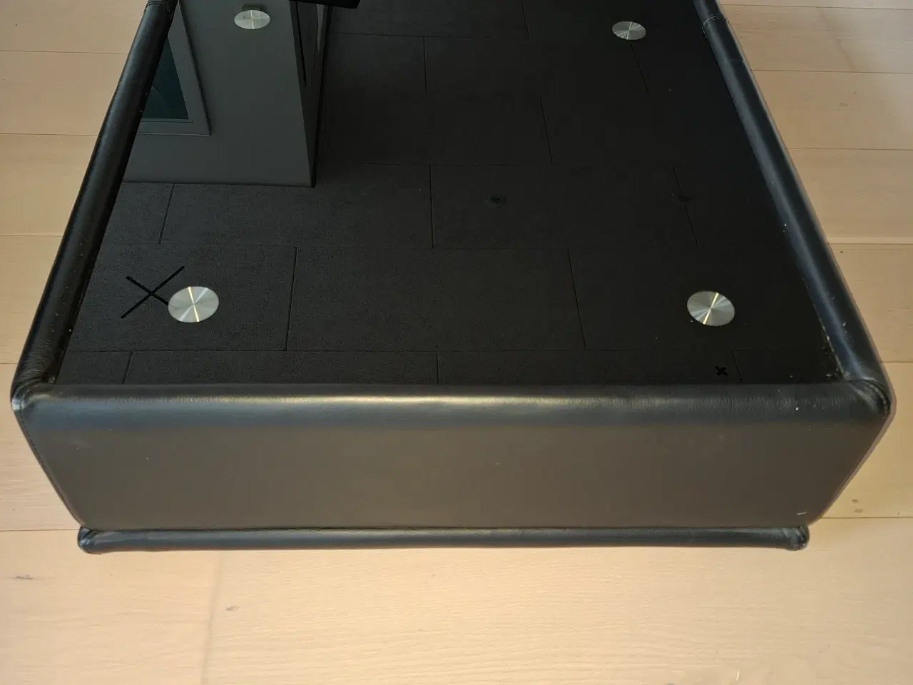 Billede 1 - Sort Glassofabord + ekstra hvid ny bordplade.