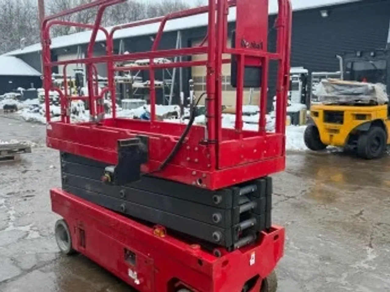 Billede 4 - Smal 10m saxlift