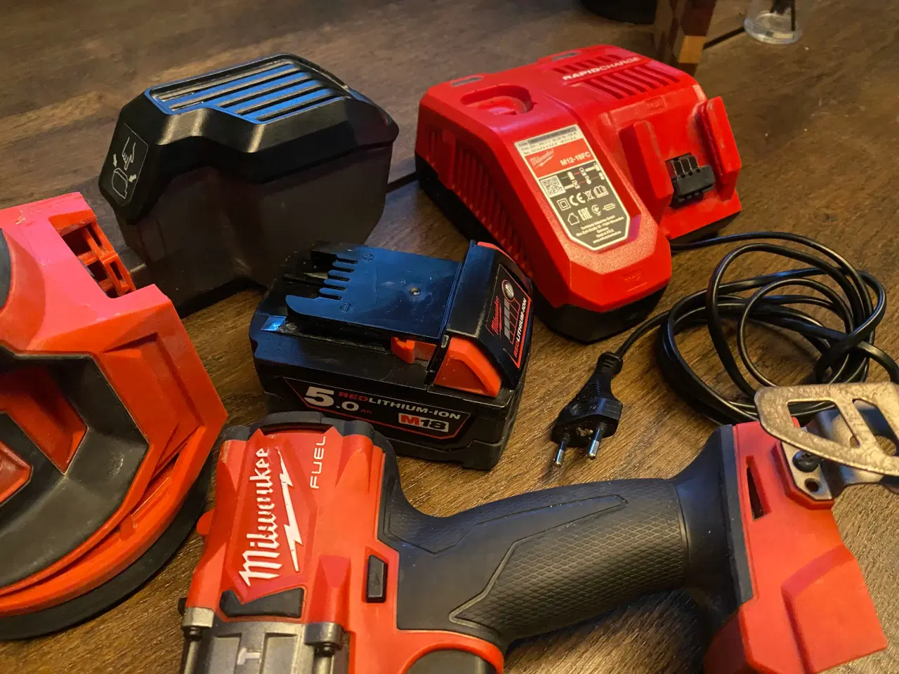 Billede 2 - Milwaukee sæt med Slagskruemaskine / sliber / batt