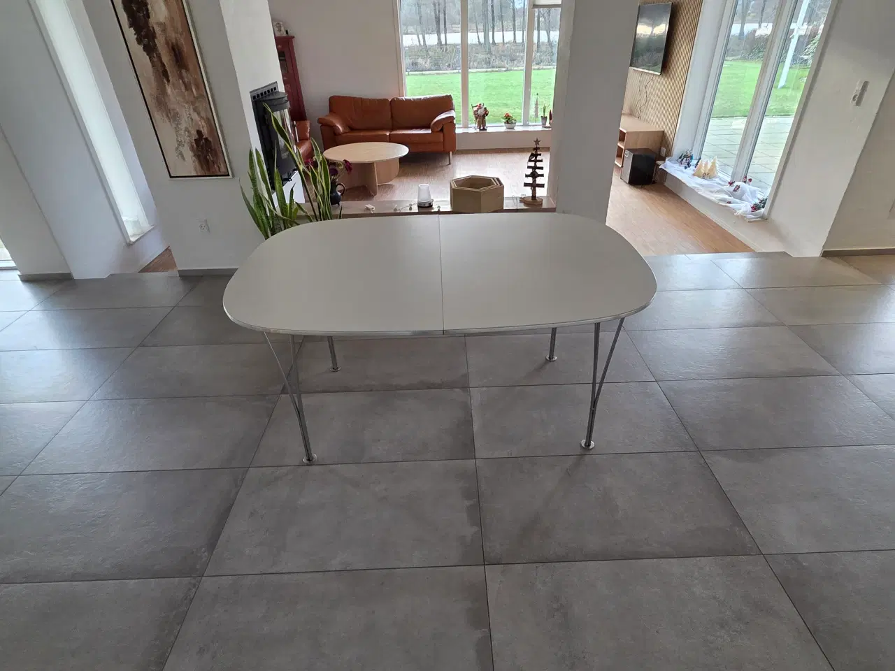 Billede 2 - Spisebord i hvid 