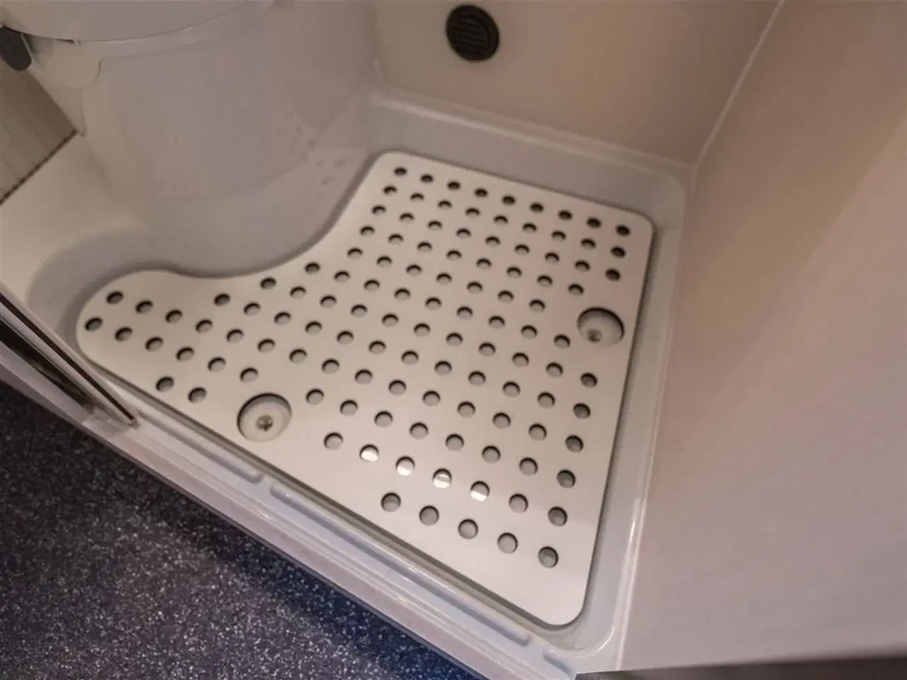 Billede 24 - 2026 - Tourne 6.0 Select aut. gear - Black - 180HK