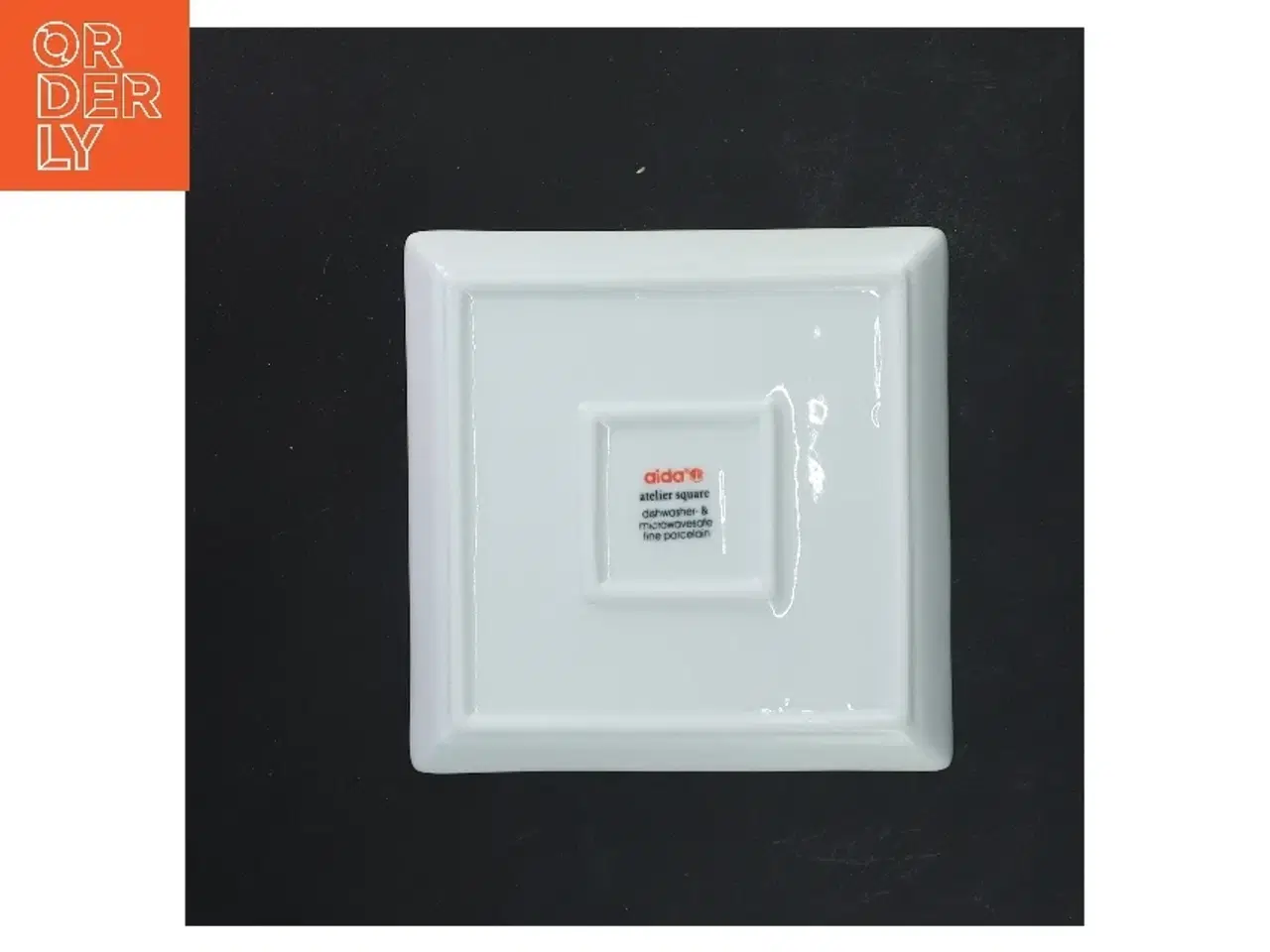 Billede 3 - Kvadratiske porcelænstallerkener fra aida (str. 15x15 cm)