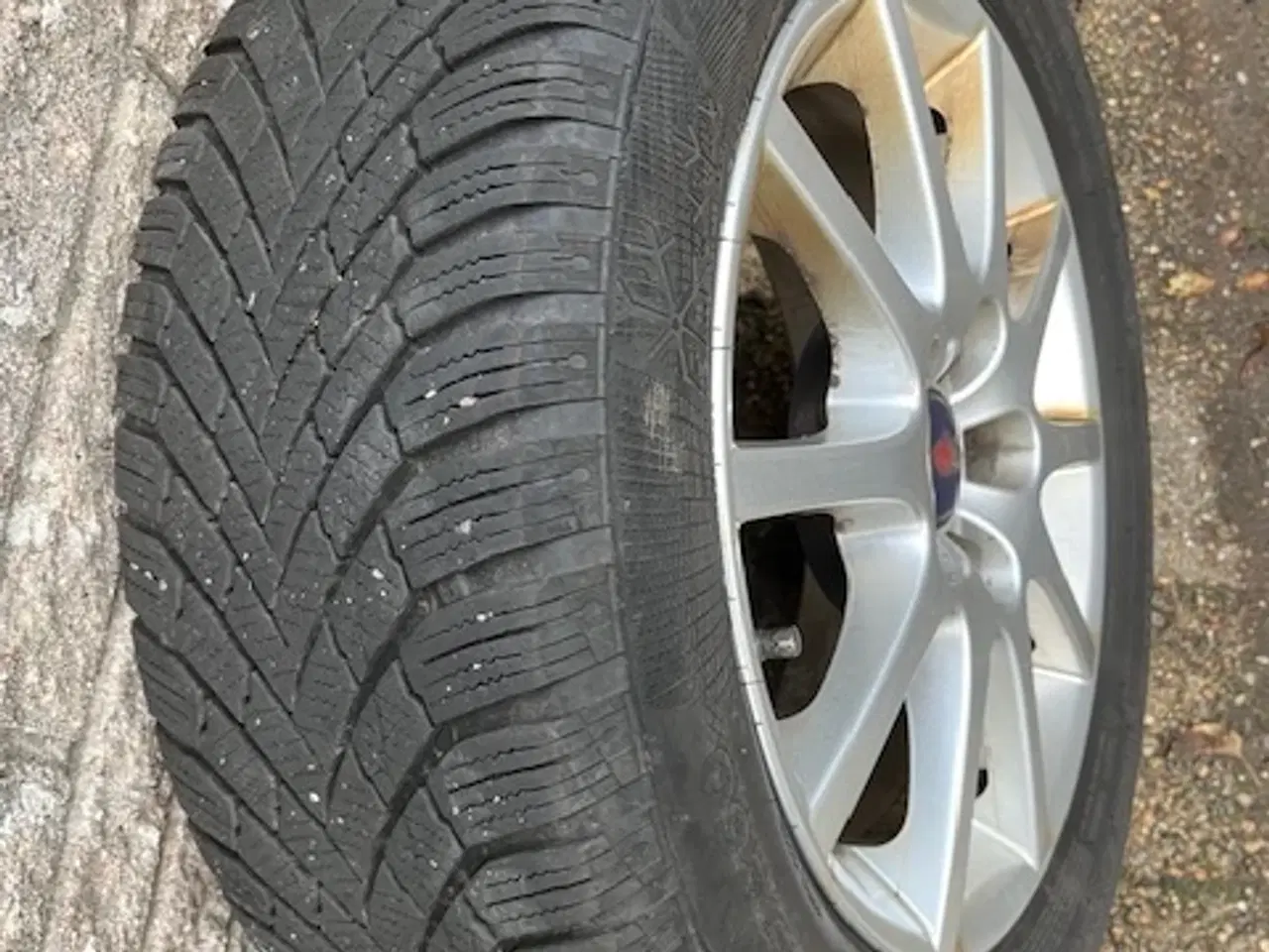 Billede 4 - Vinterdæk med originale Saab fælge "16"