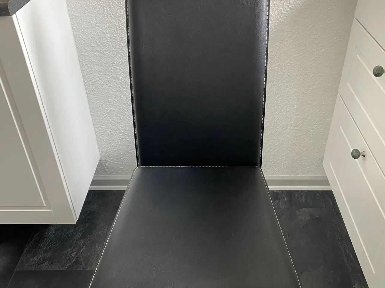 Billede 1 - Spisebordstole sort