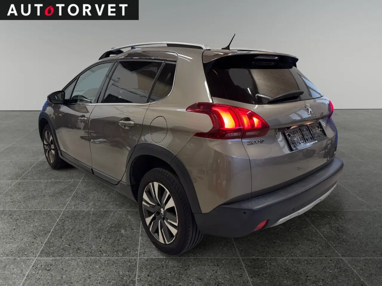 Billede 4 - Peugeot 2008 1,6 BlueHDi 100 Desire Sky
