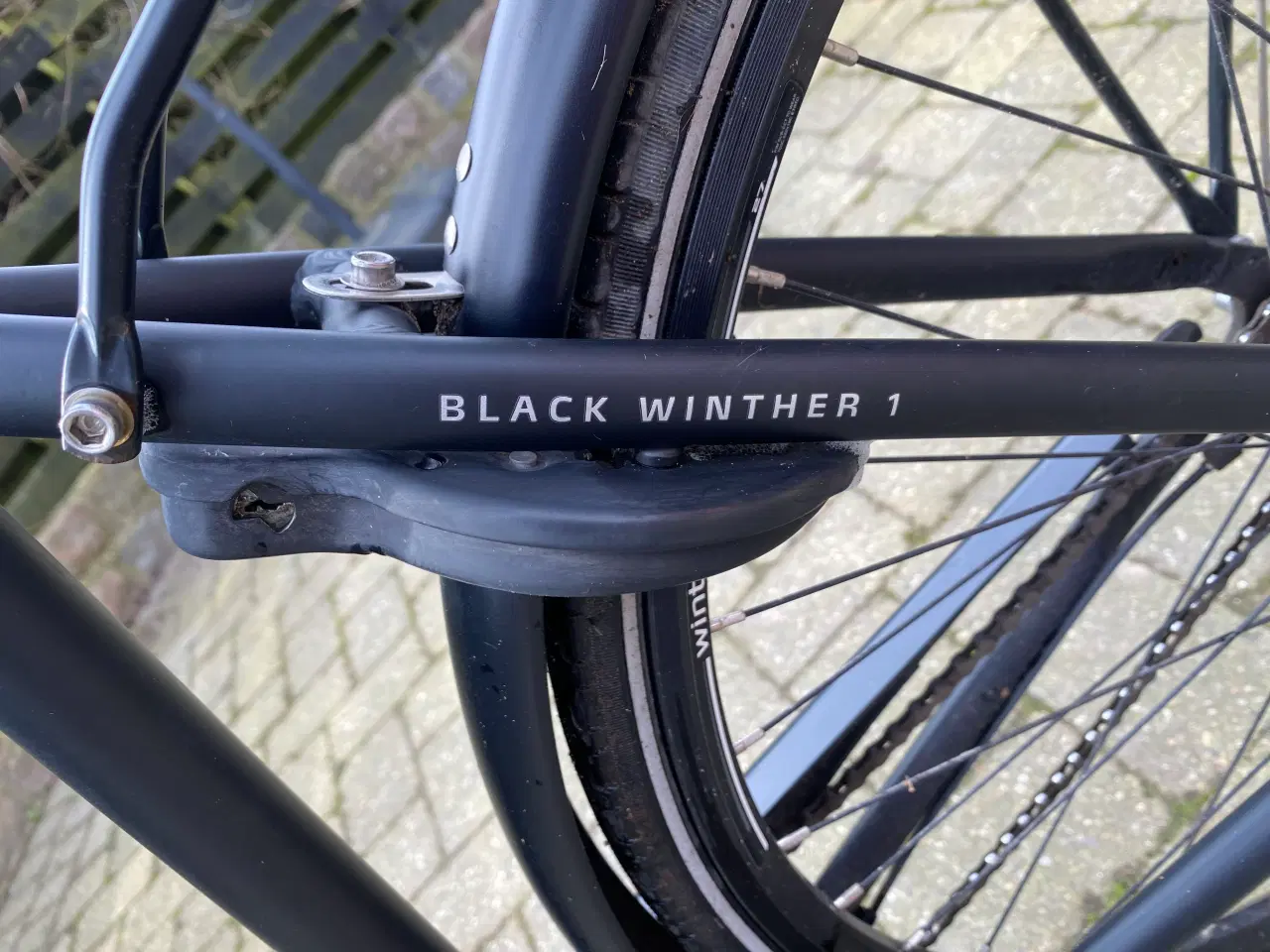 Billede 6 - Elegant, stilren Black Winther 1 i helsort design