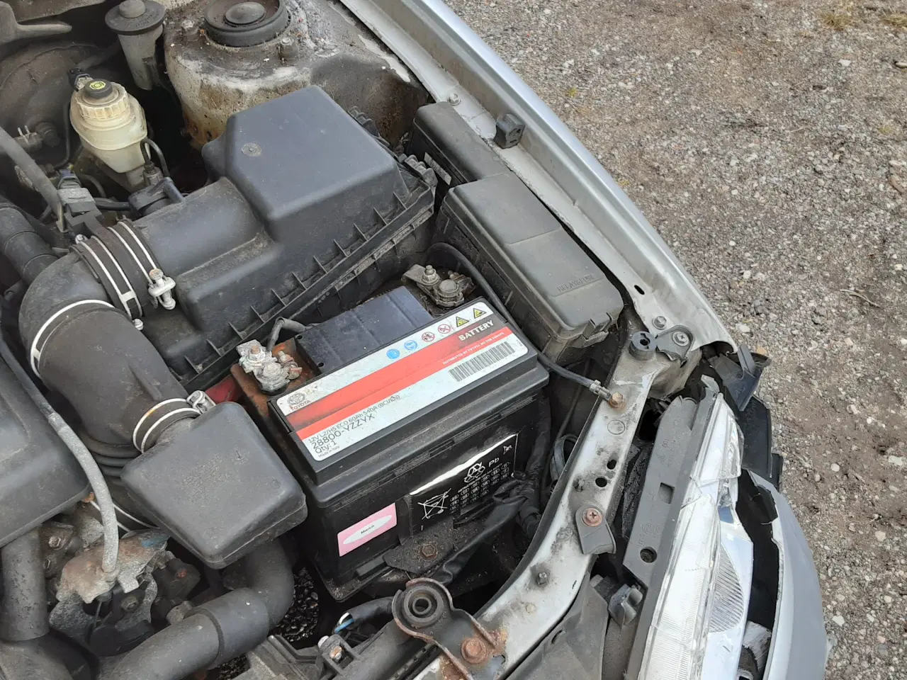 Billede 9 - Toyota avensis skade