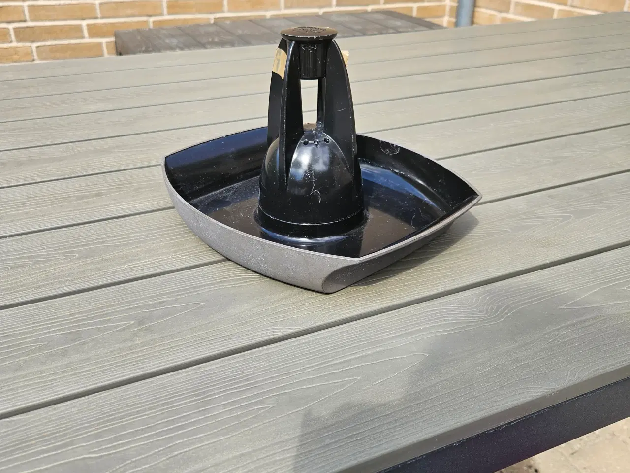 Billede 1 - WEBER KYLLINGEHOLDER