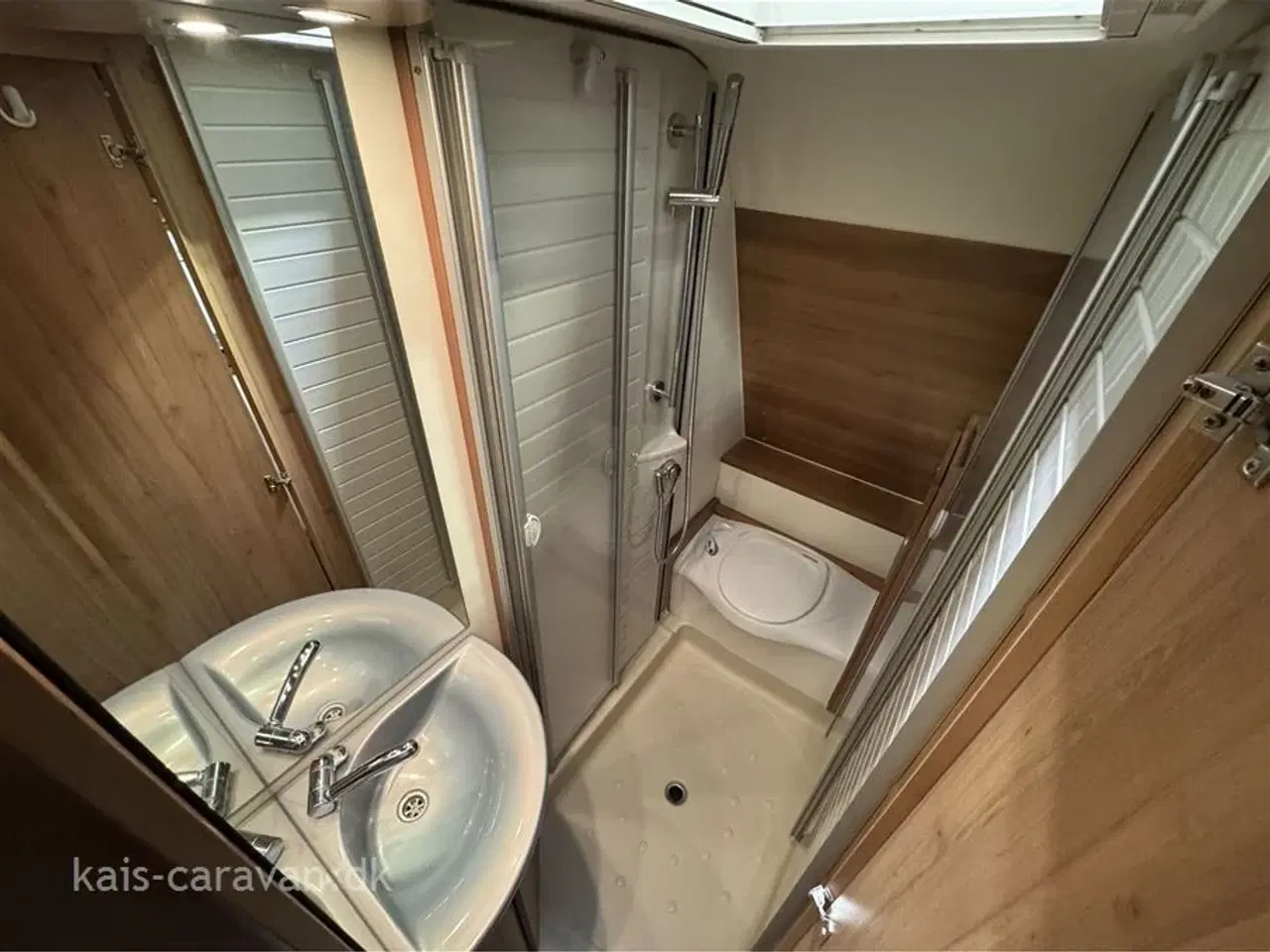 Billede 13 - 2010 - Bürstner Averso 450