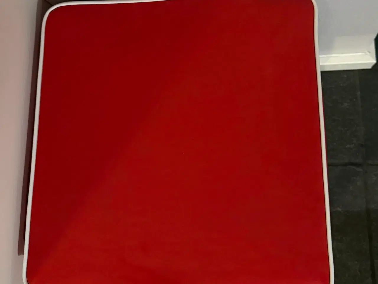 Billede 2 - Rød retro skammel