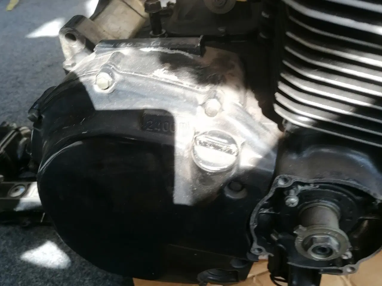 Billede 5 - Motor til Suzuki GXS 550 eb. årgang 84-87.