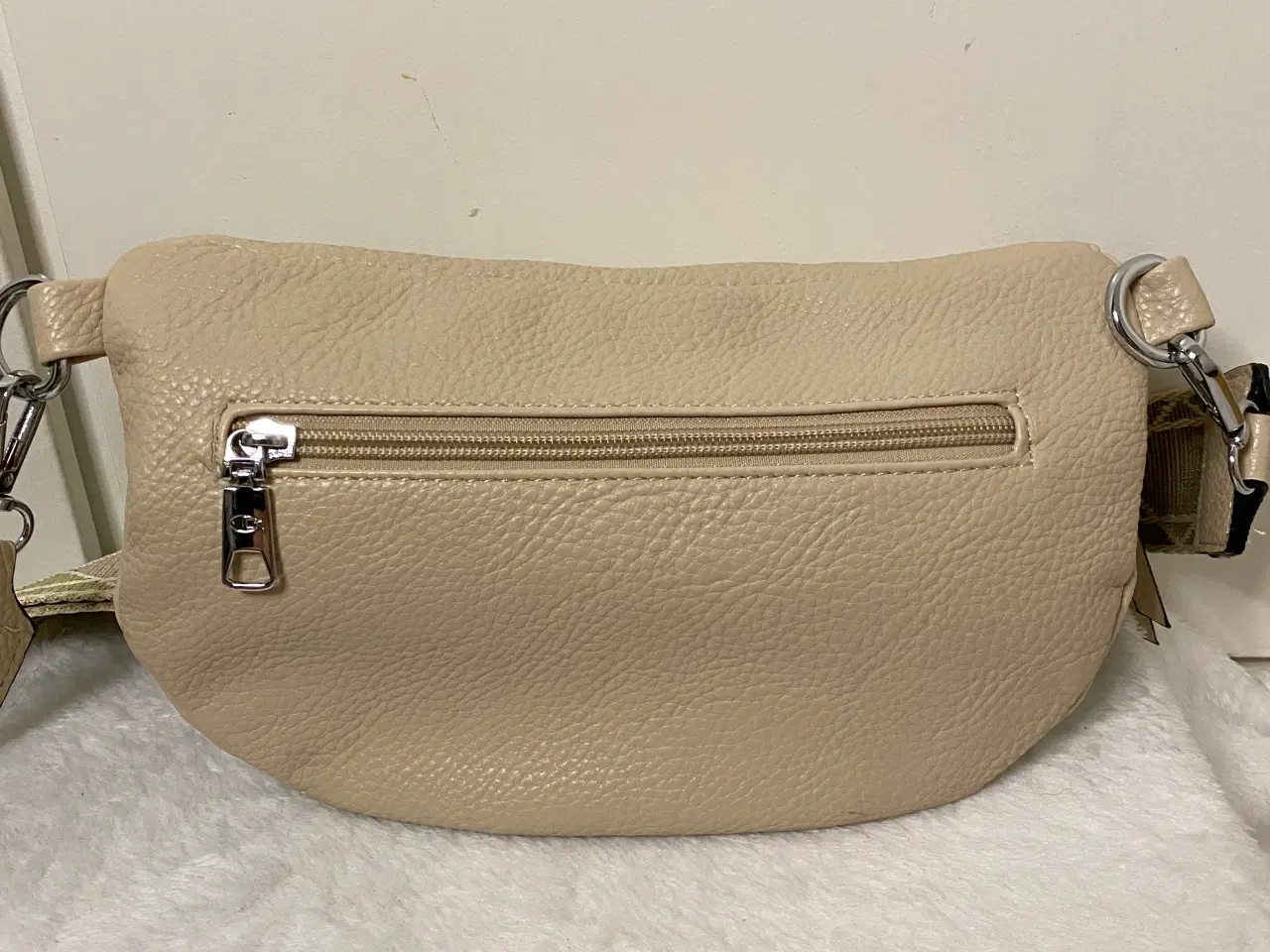 Billede 4 - Flot crossbody bæltetaske/fannypack