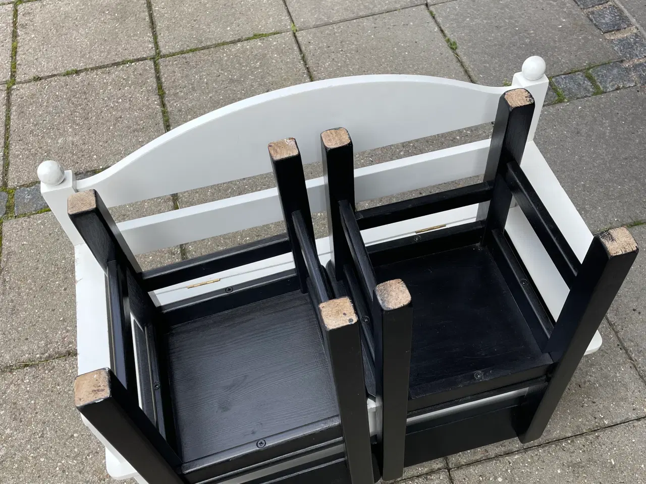 Billede 2 - Børnemøbler bænk og 2 stole