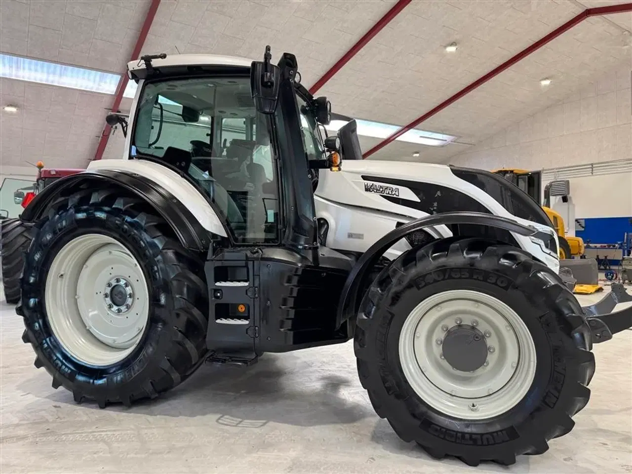 Billede 11 - Valtra T145 DIRECT KUN 1900 TIMER! MED SMARTTOUCH OG AUTOSTYRING!