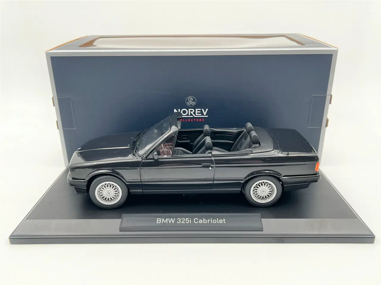 Billede 2 - 1991 BMW 325i E30 Cabriolet Limited Edition 1:18