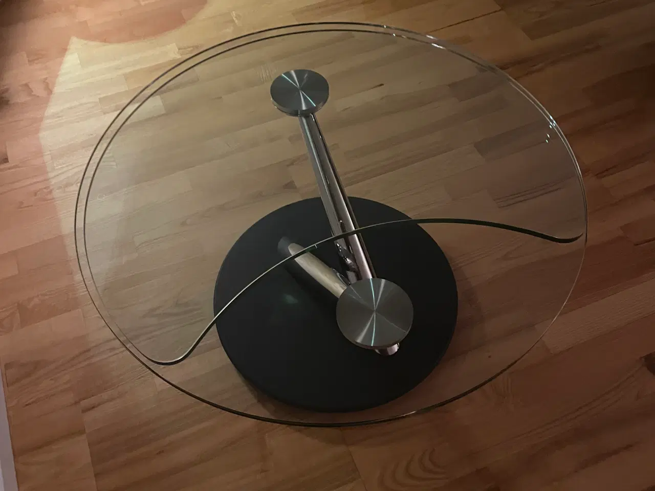 Billede 1 - SOFABORD I GLAS OG STÅL