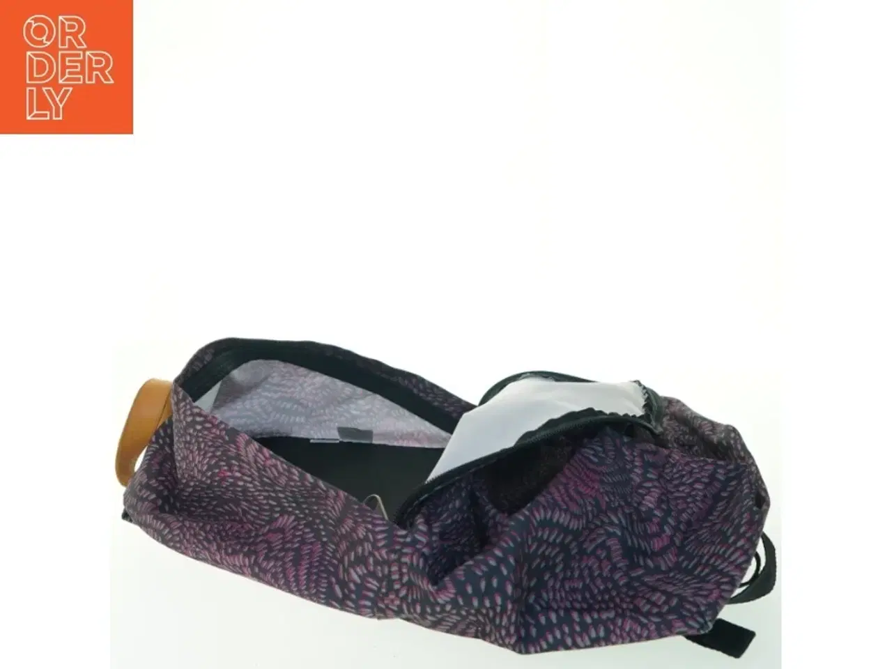 Billede 2 - Rygsæk med mønster fra Eastpak (str. 45x40 cm)