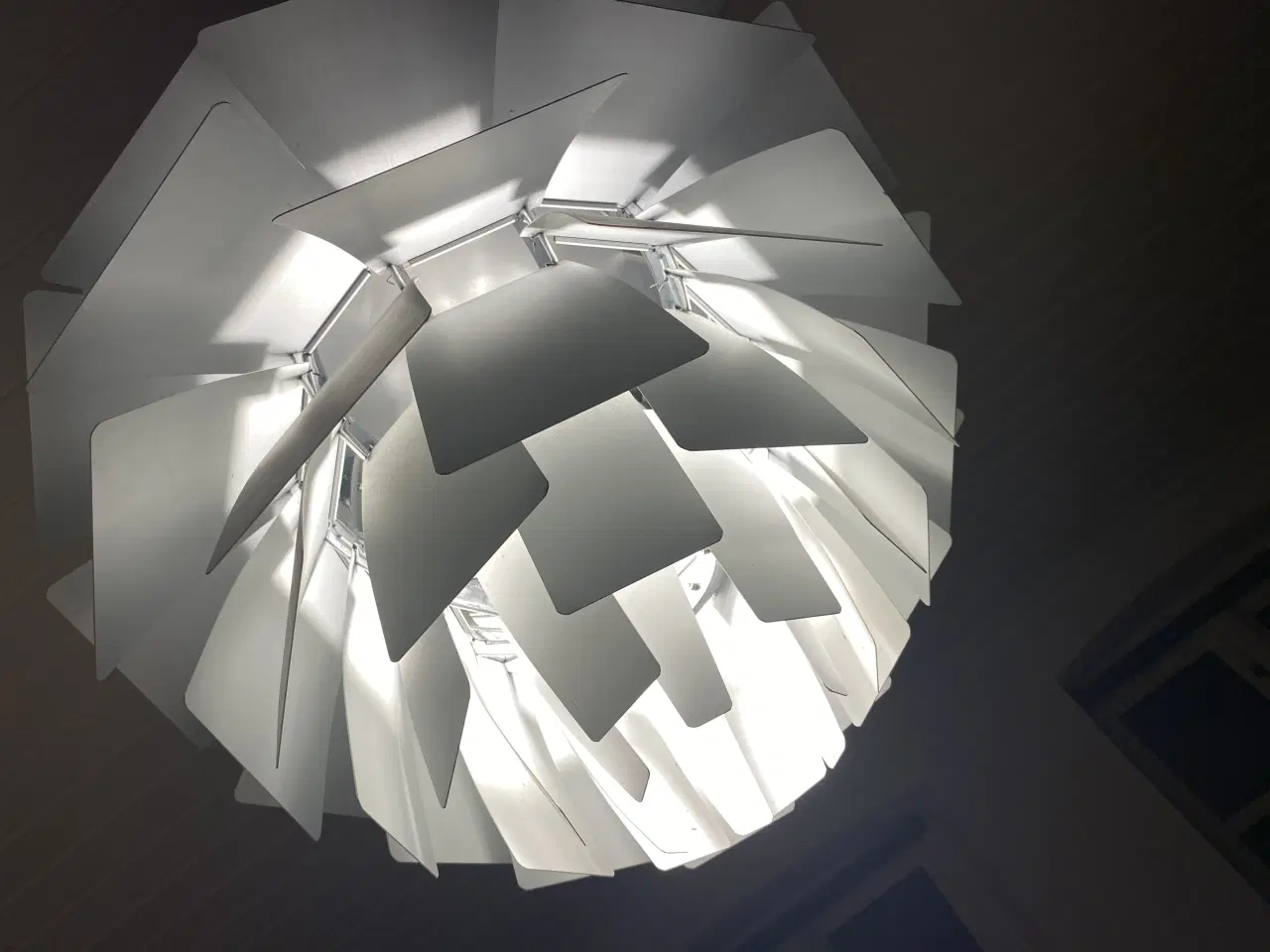 Billede 2 - Koglen Replika