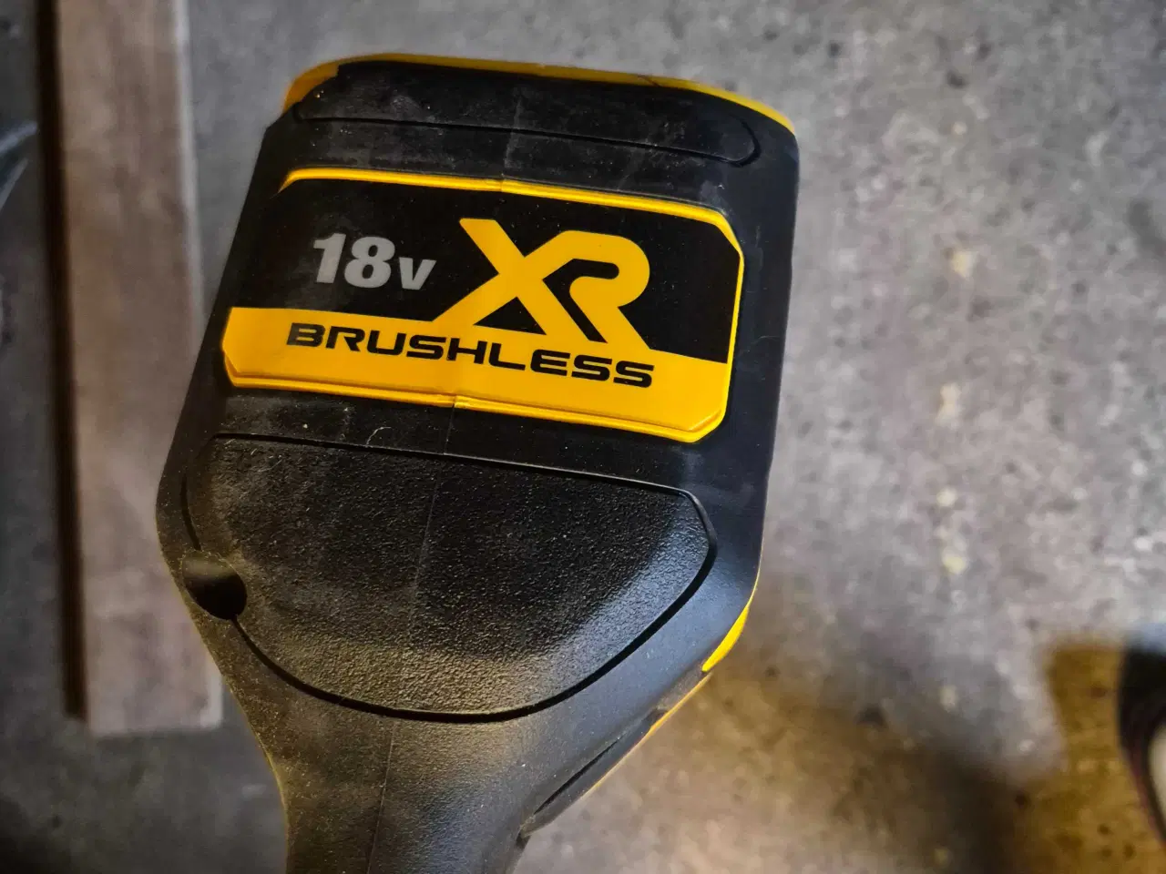 Billede 3 - Græstrimer DEWALT