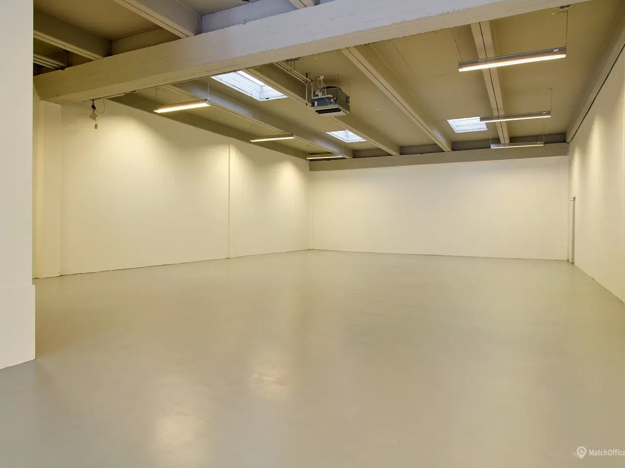 Billede 5 - Lager/produktion ved Jyllingevej 1 km fra E47/E55