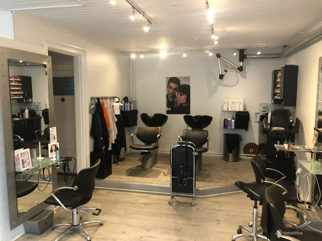 Billede 4 - Frisør salon