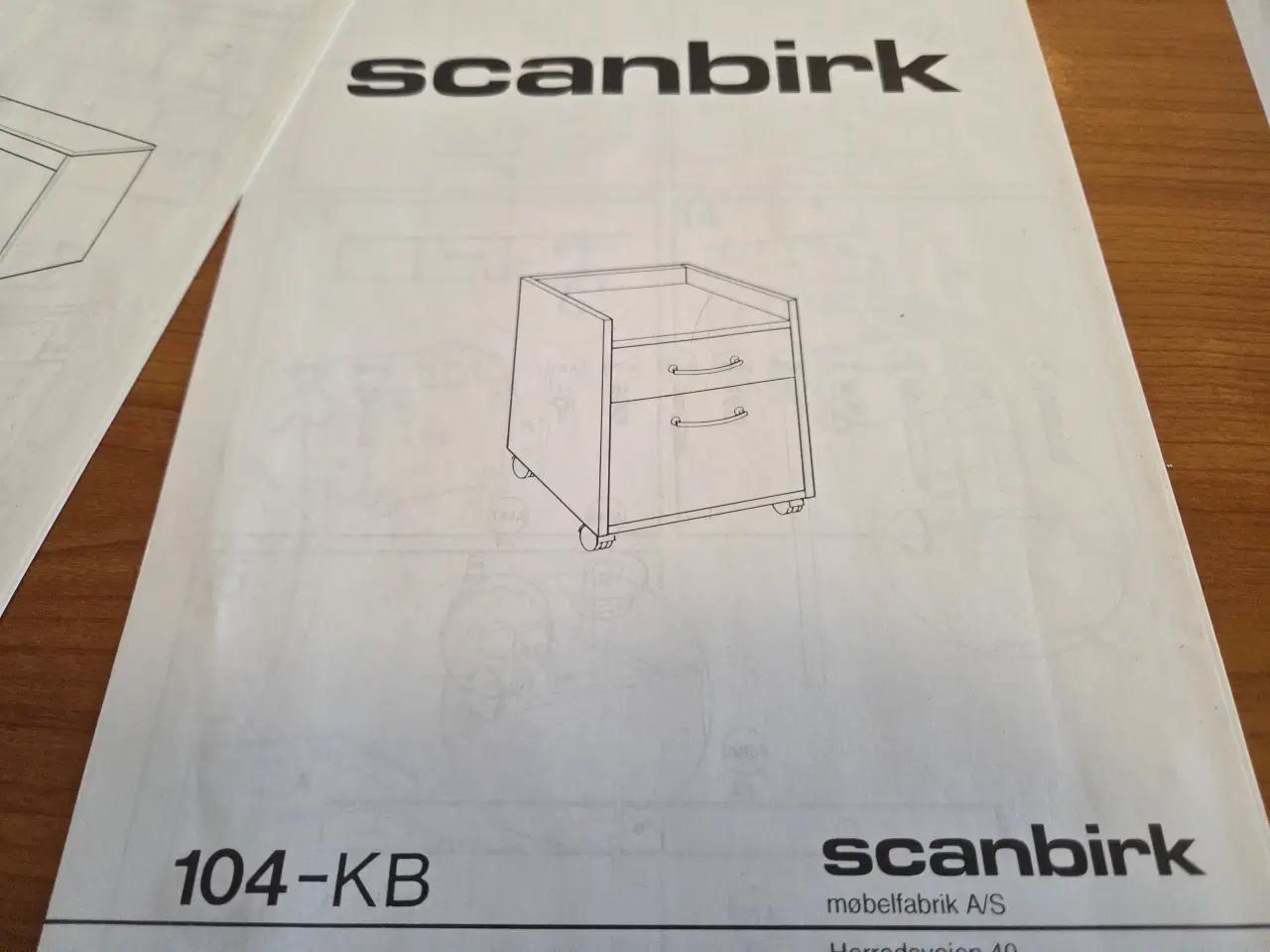 Billede 7 - Stort skrivebord. Vinkel model med skuffemodul.