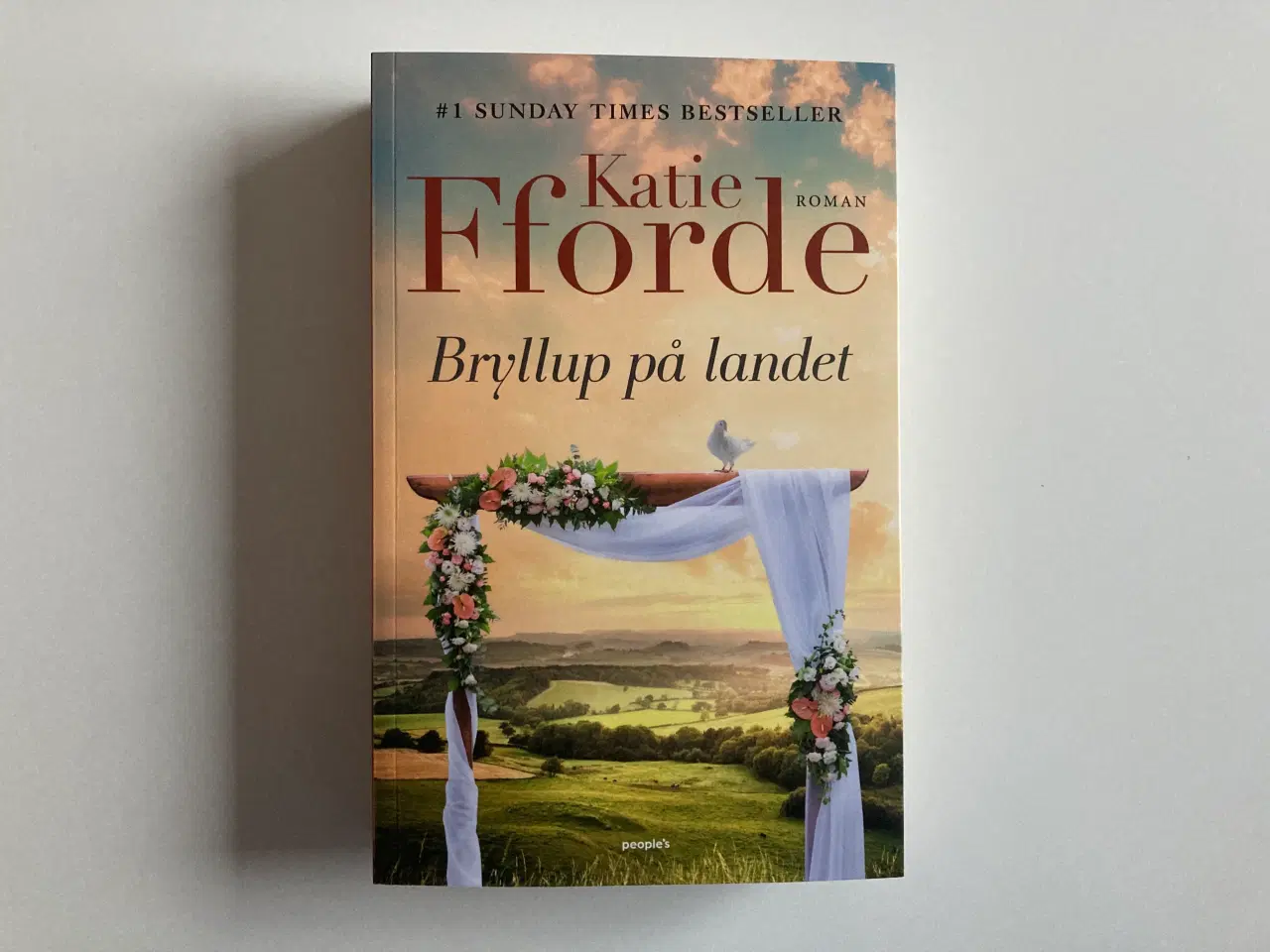 Billede 1 - Bryllup på landet - Katie Fforde