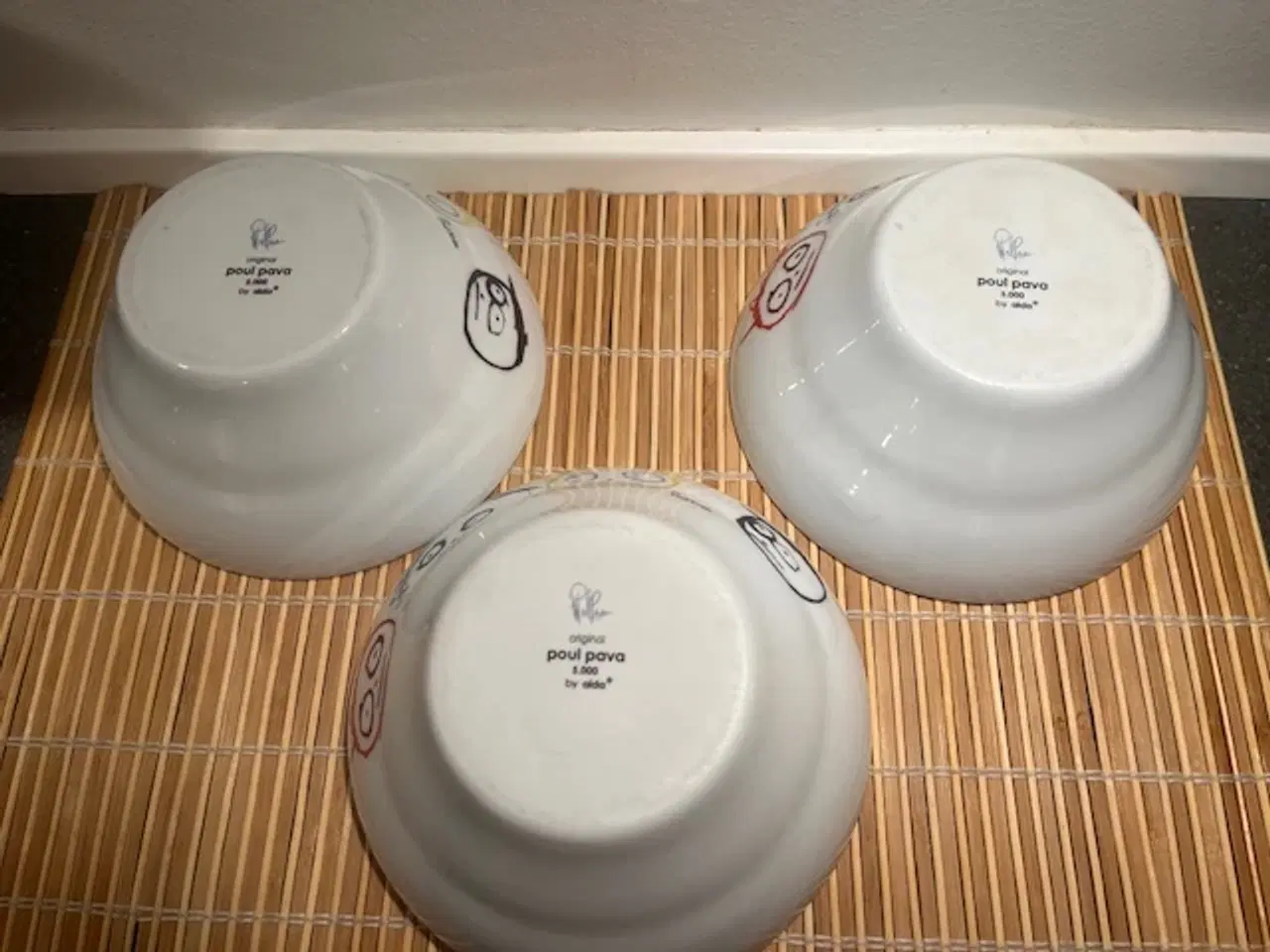 Billede 8 - 3 stk. Poul Pava skåle (Ø16,8) +matchende Pavadåse