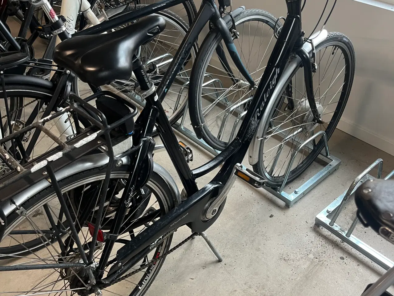 Billede 2 - Ældre El cykel + 2 ekstra hjul sælges 