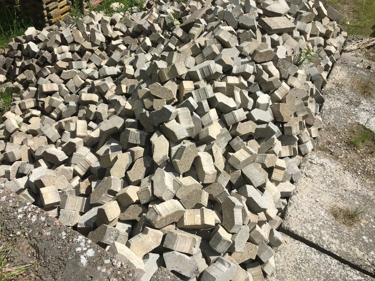 Billede 1 - SF sten GRATIS