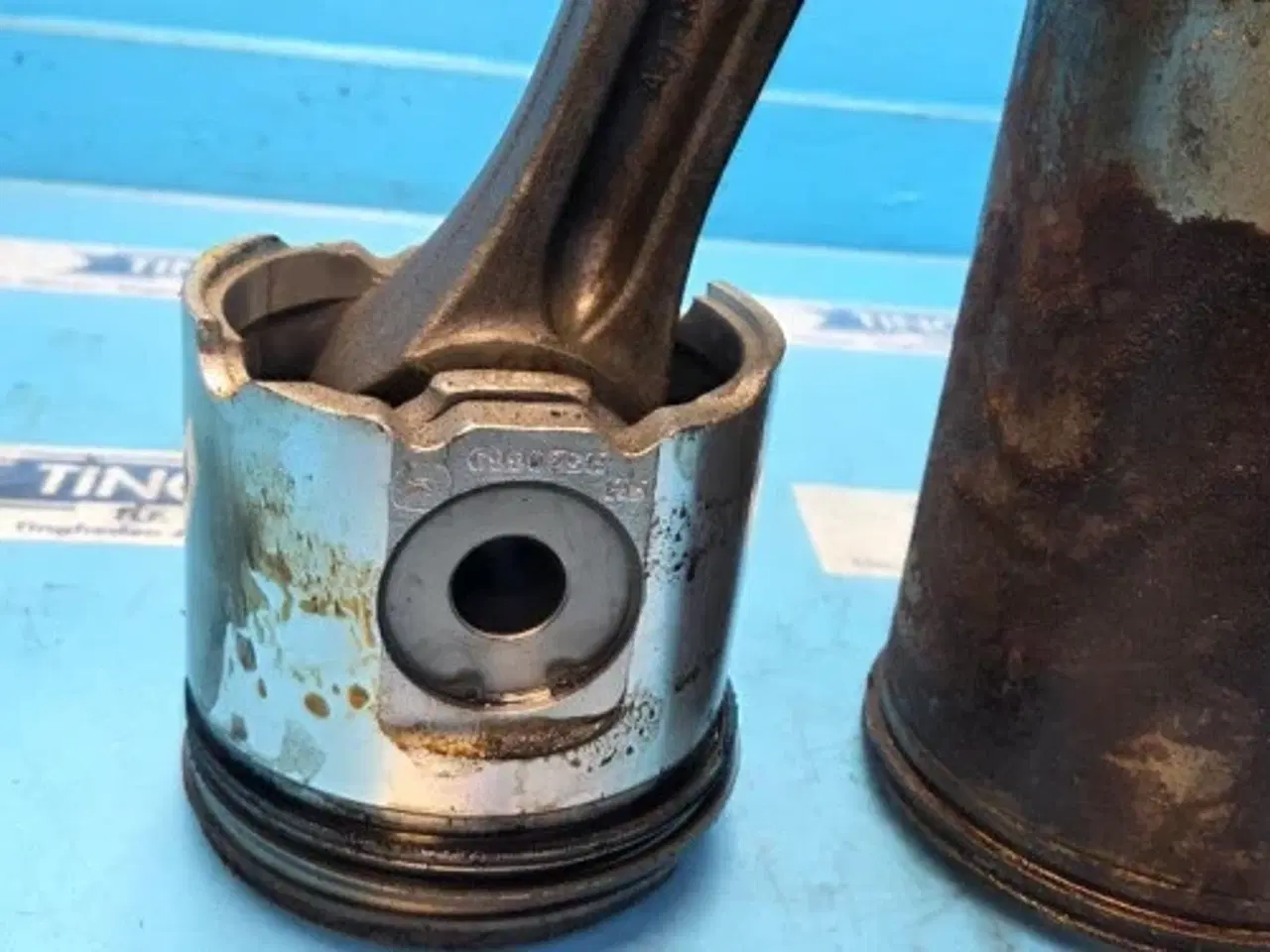 Billede 15 - John Deere 6125HZ001 Stempel RE532355