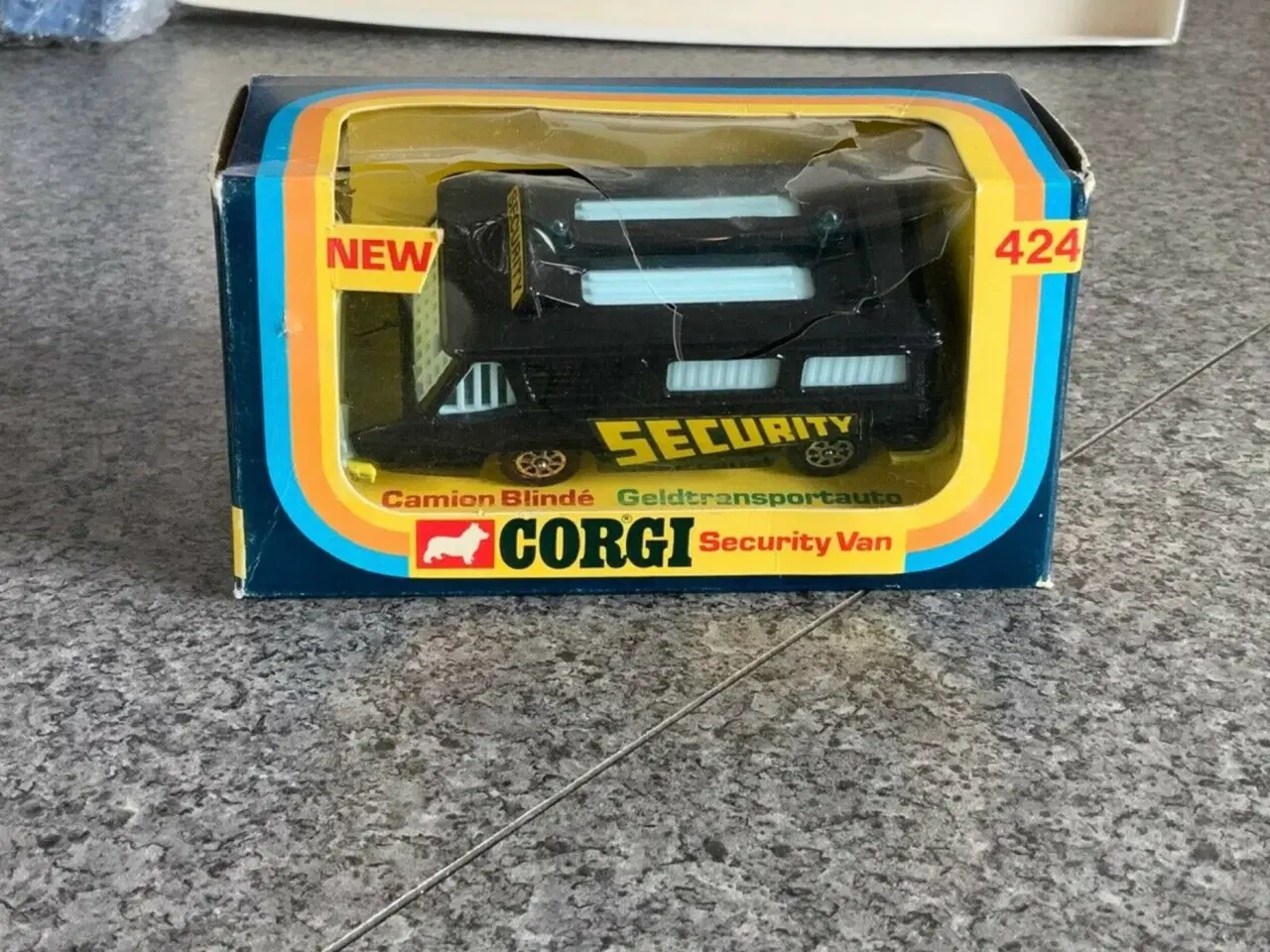 Billede 6 - Corgi Toys No. 424 Security Van, scale 1:36