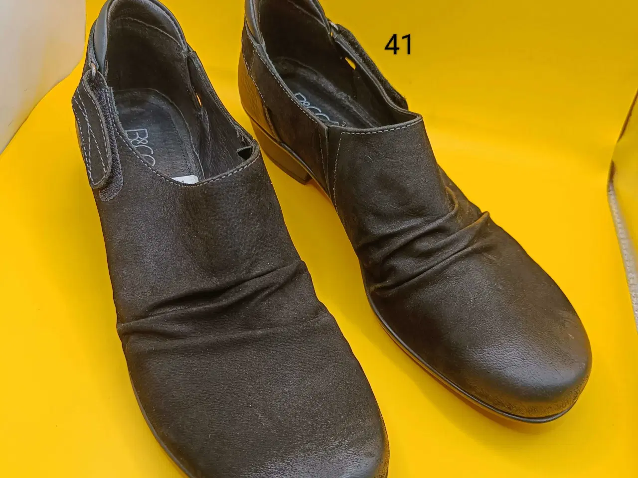 Billede 1 - B&Co sort læder sko 41str 