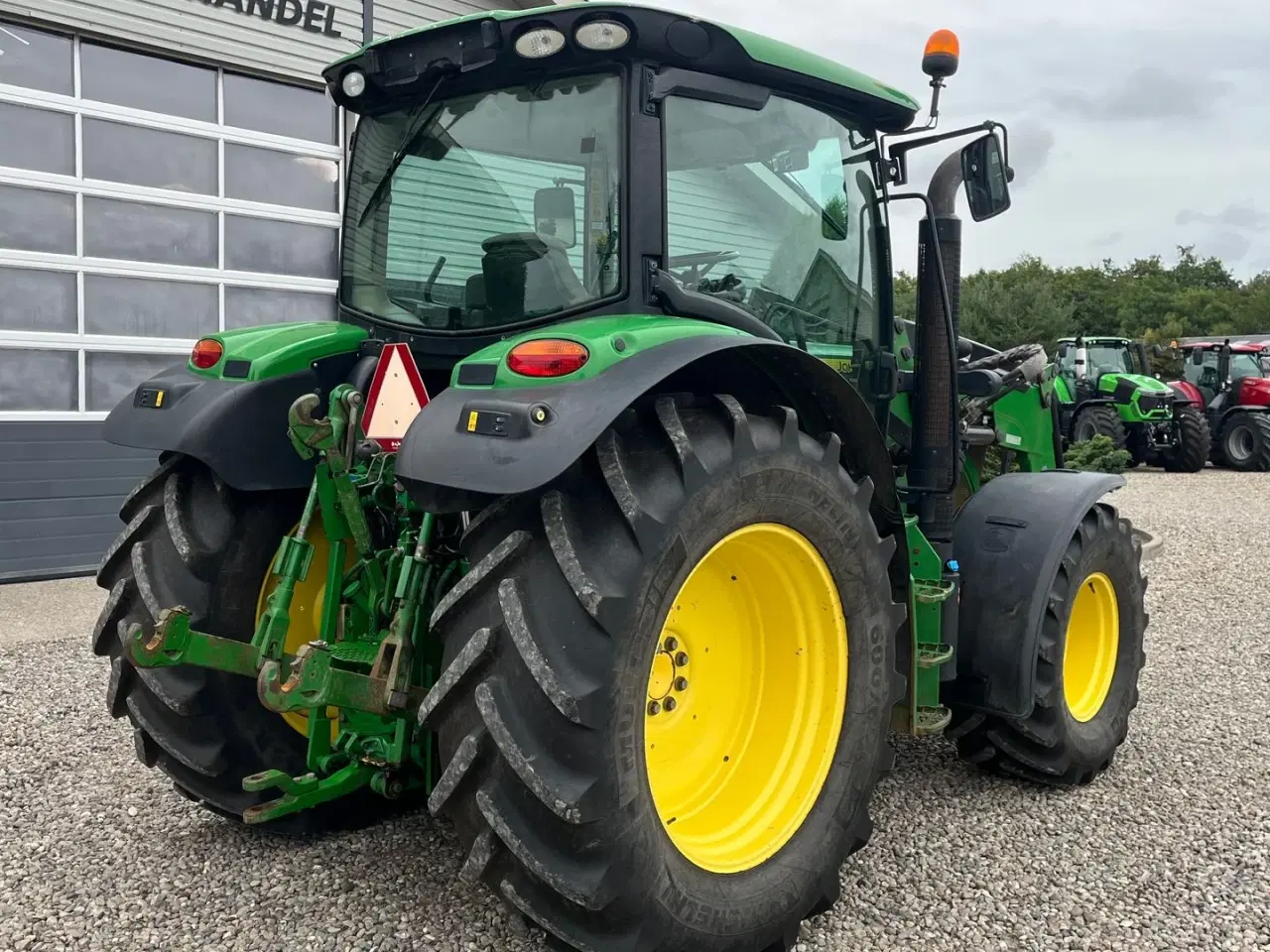 Billede 15 - John Deere 6115R Med frontlæsser og krybegear