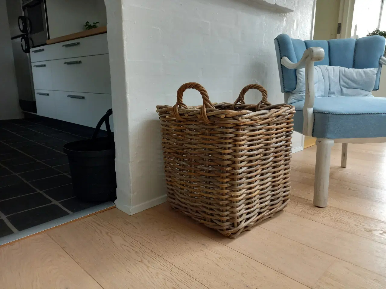 Billede 2 - Stor firkantet fletkurv i CL rattan med håndtag