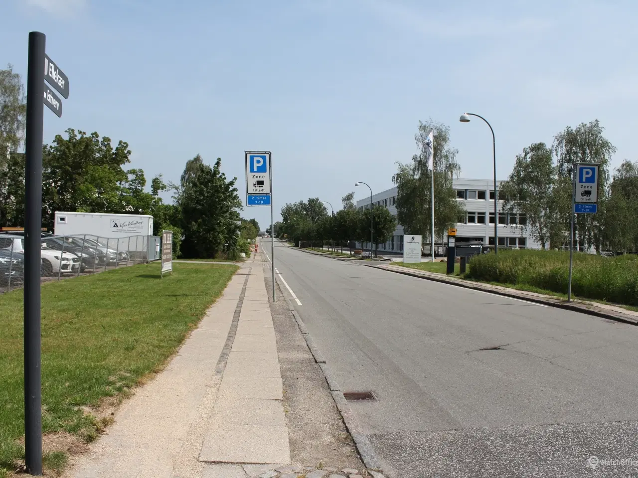 Billede 24 - Pæne kontor- og lagerlokaler samt større udenomsareal