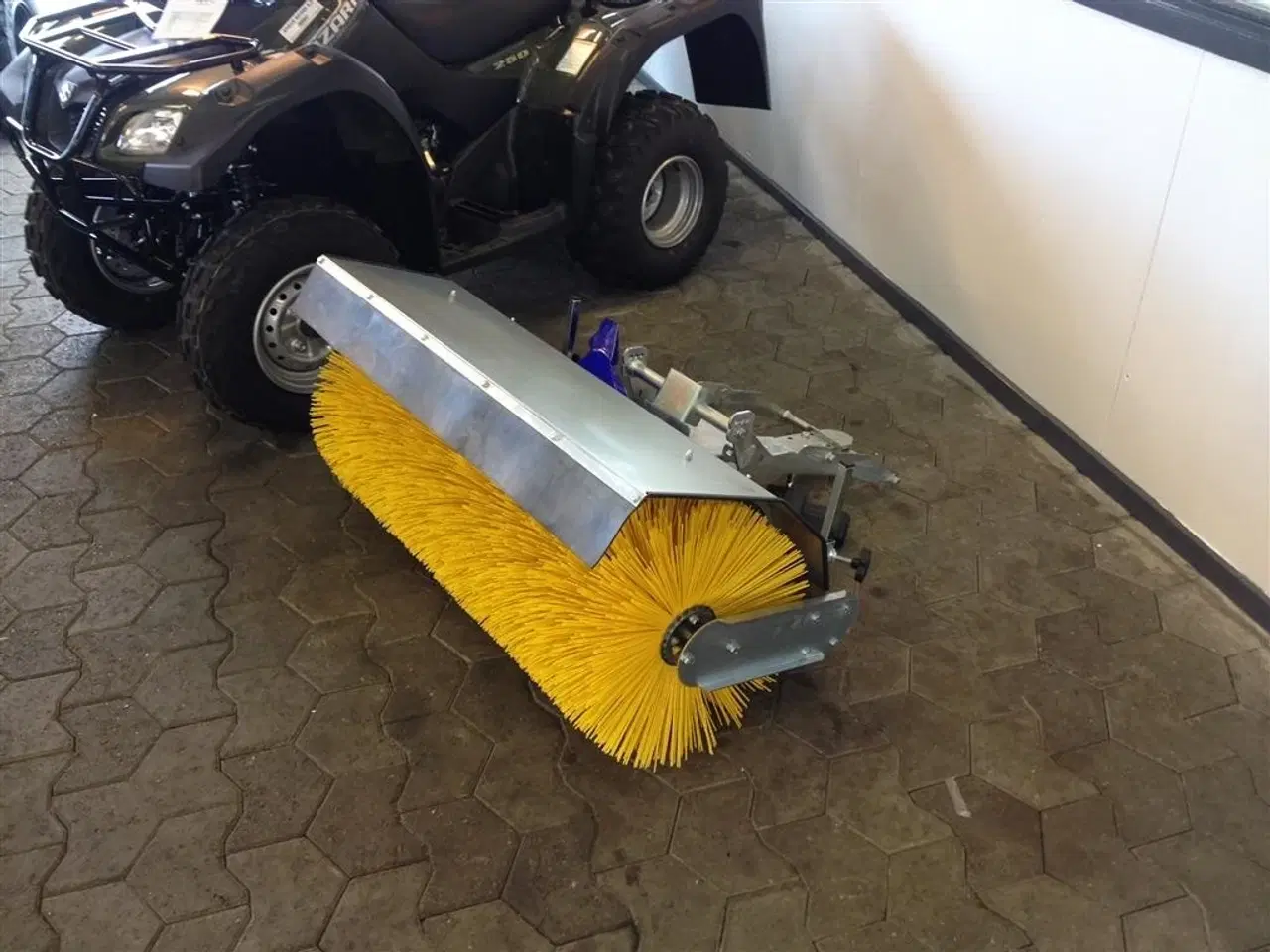 Billede 3 - Husqvarna Karlo Nielsen kost FABRIKSNY