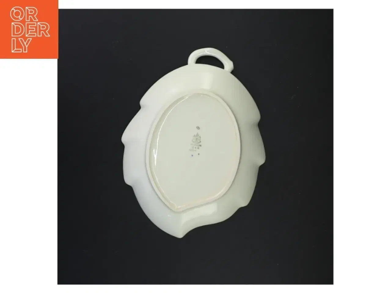 Billede 2 - Porcelænsfad med blomsterdekoration fra Bing Og Grøndal (str. 25 x 19 cm)