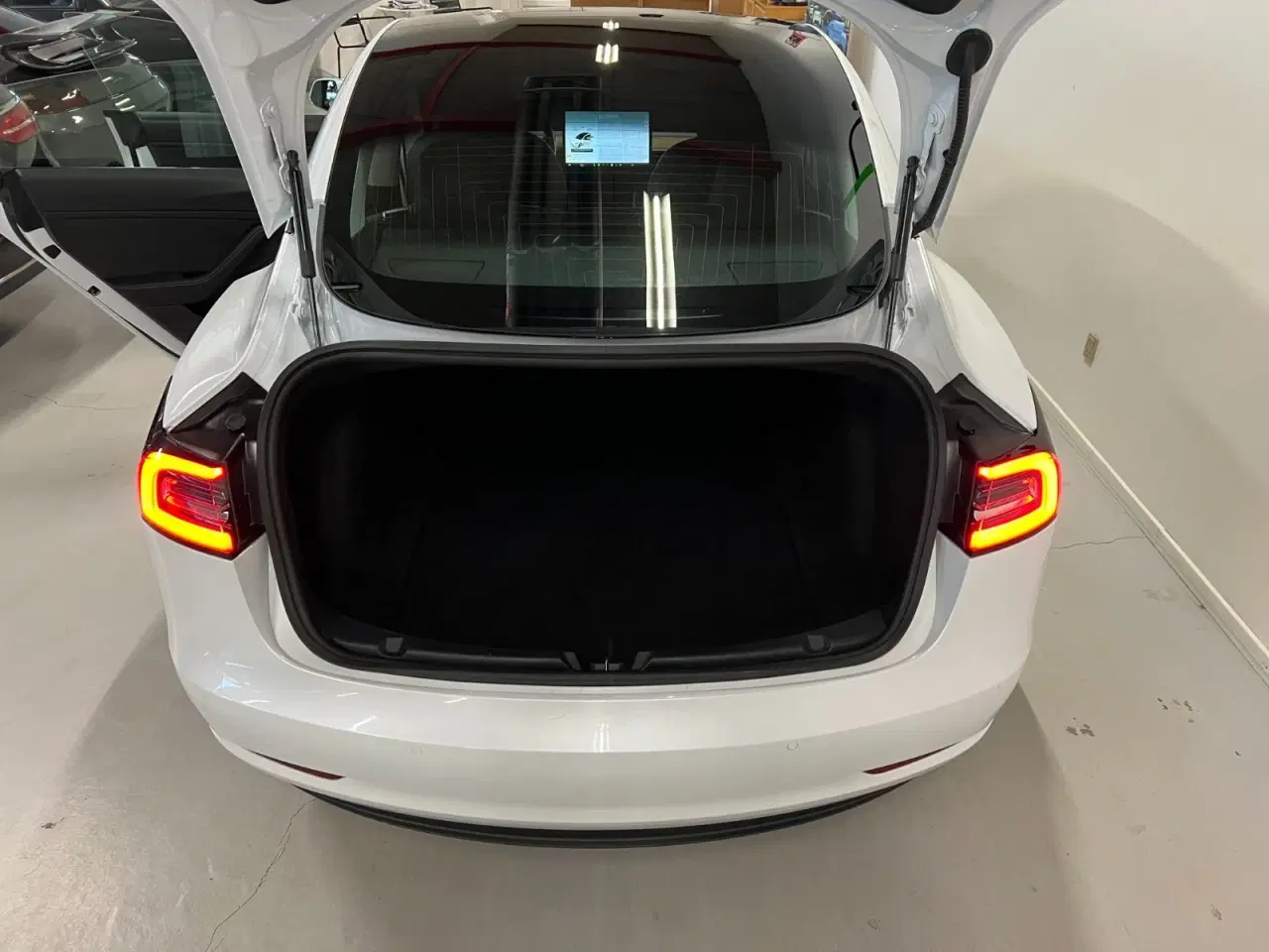 Billede 8 - Tesla Model 3  Performance AWD