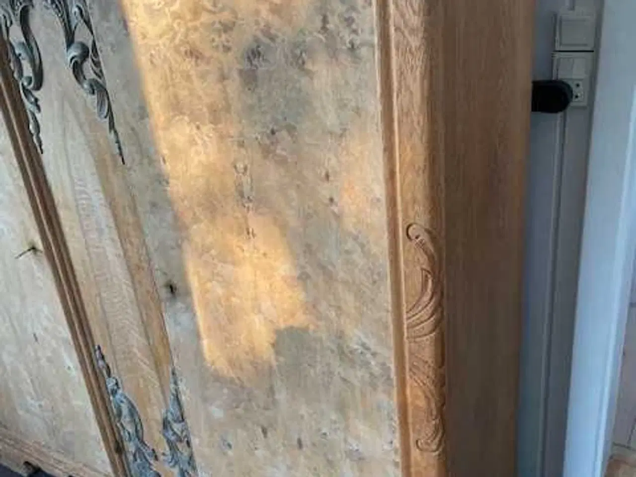 Billede 2 - Smukt antikt skab i kirsebær