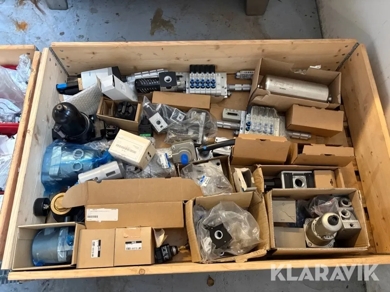 Billede 3 - Samlet lot - luft-komponenter - 8 paller