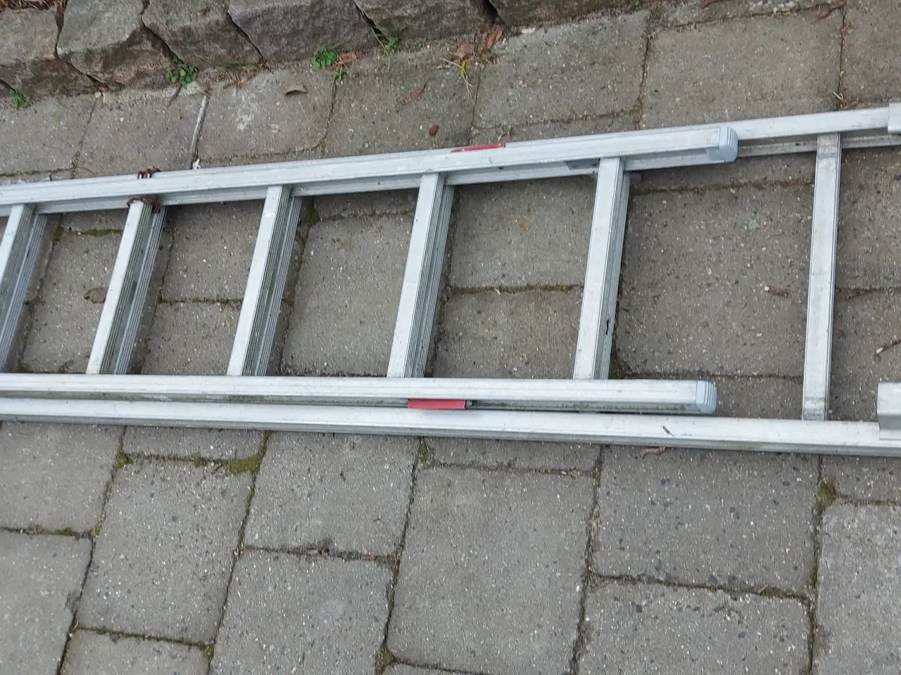 Billede 1 - Alu skydestige 4 m 2 x 7 trin.