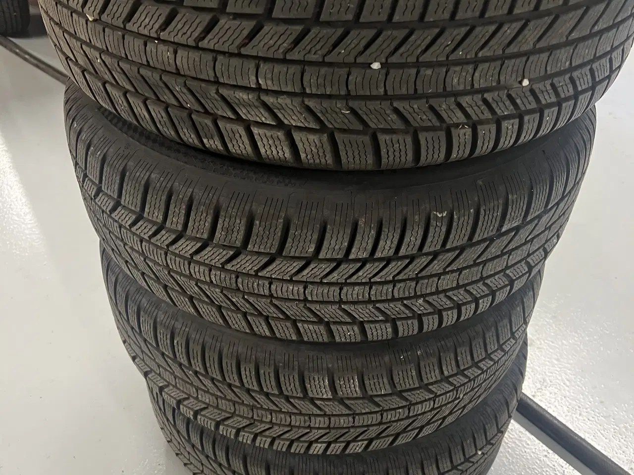 Billede 2 - Vinter hjul til JEEP AVENCER