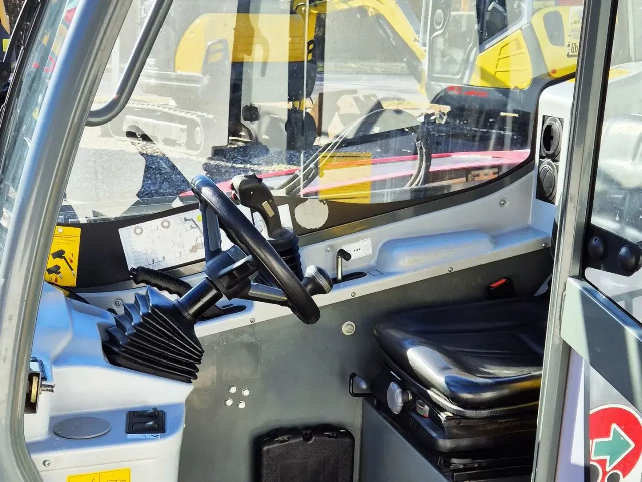 Billede 14 - Weidemann T4108 / teleskop / lave timer / kan køres på trailer