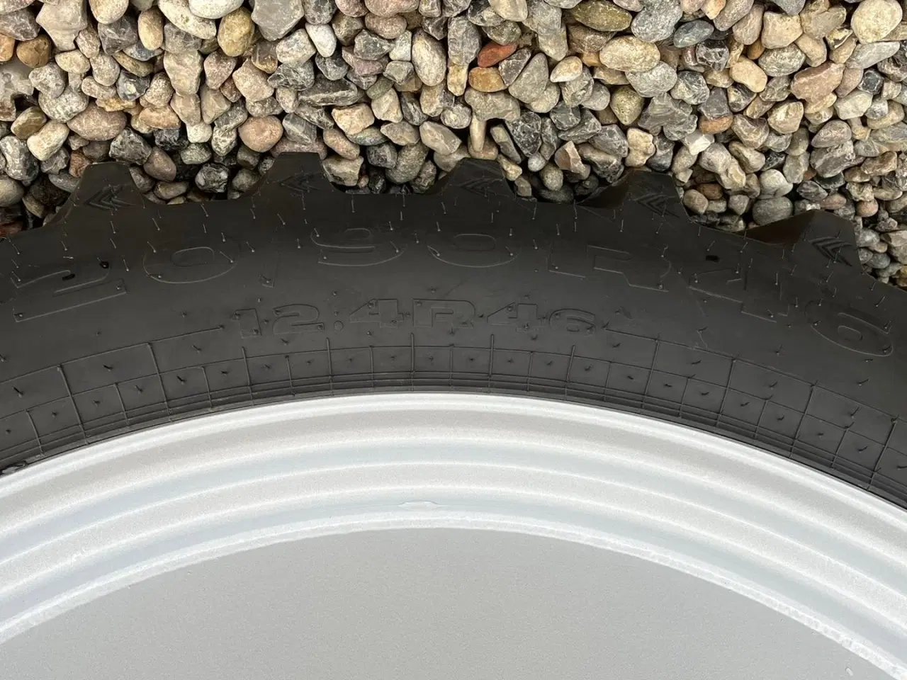 Billede 11 - NDI 320/90R46 og 270/95R32 Med svejste fælge