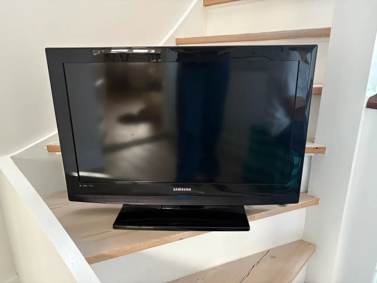 Billede 1 - Bortgives - ældre TV