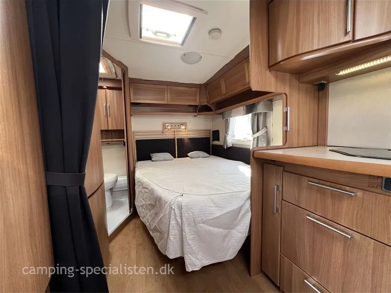 Billede 10 - 2010 - Kabe Royal 560 XL KS   Pæn og velholdt Kabe Royal 560 XL KS fra 2010 - Kan nu opleves hos Camping-Specialisten i Silkeborg
