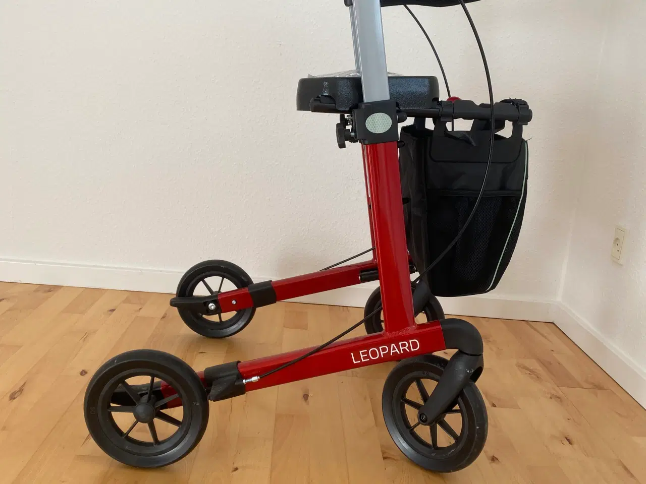 Billede 1 - Rollator letvægt 