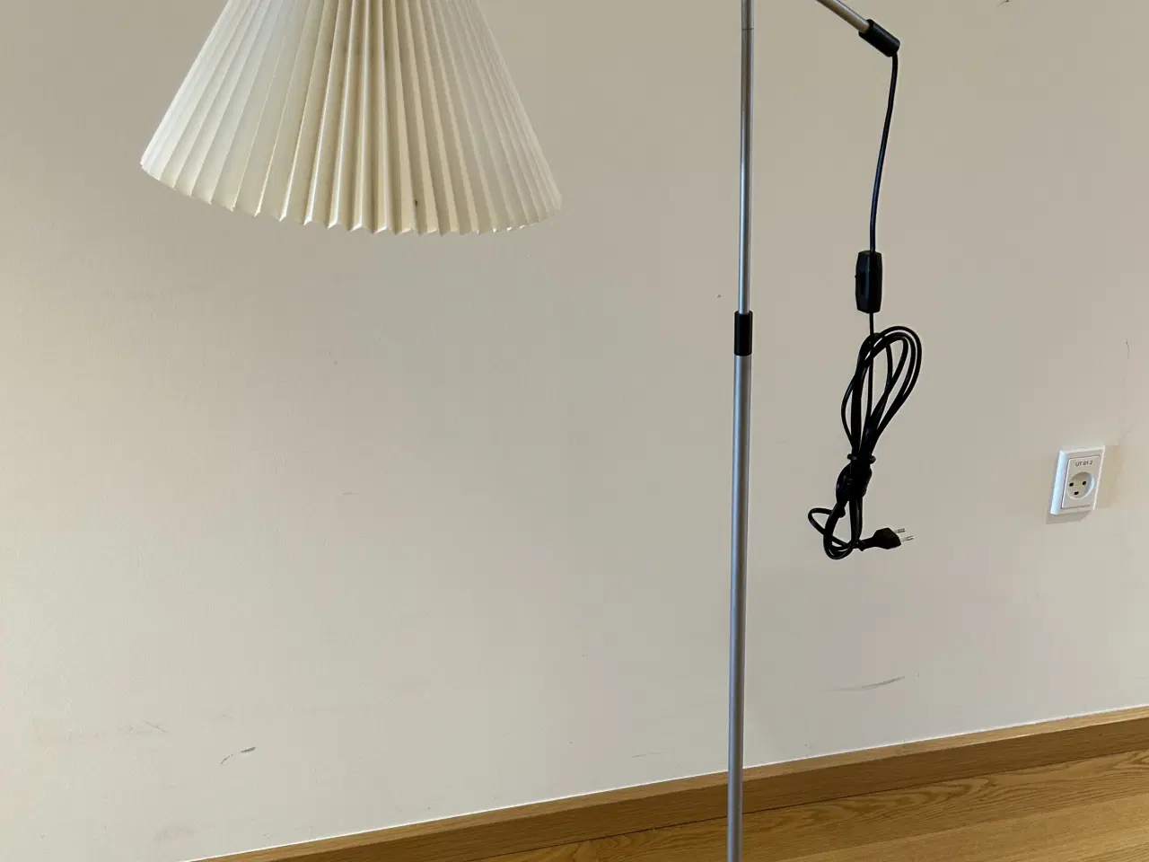 Billede 1 - Le Klint model 370 gulvlampe